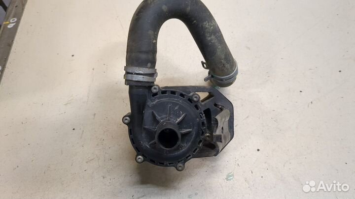 Насос водяной Tesla Model S