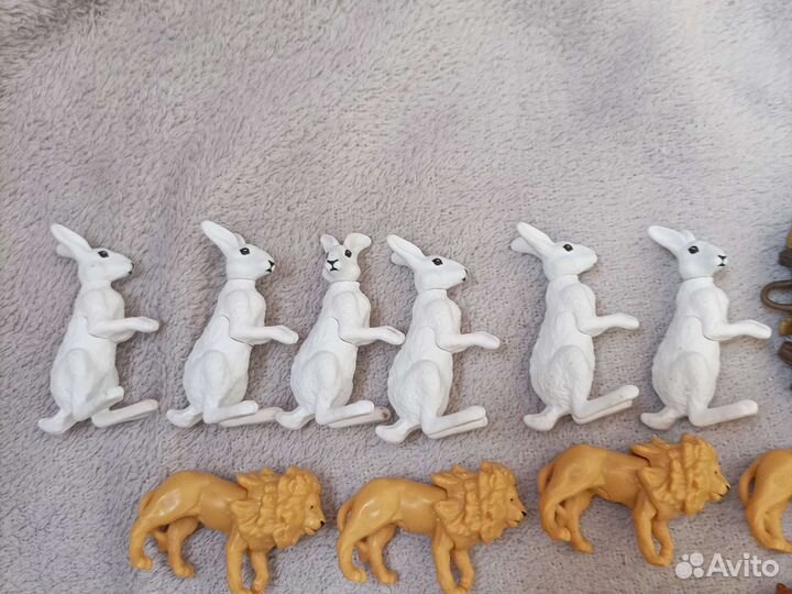 Игрушки от киндера пакетом 41 штука