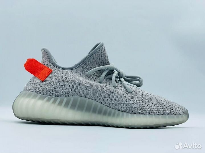 Adidas yeezy boost 350 серо-крас разм. 42