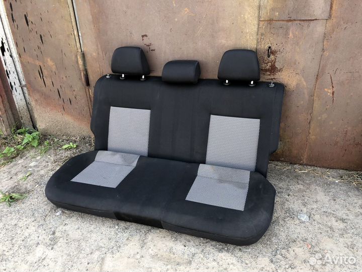 Кресло заднее Volkswagen Polo (RUS)