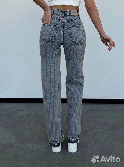 Джинсы женские