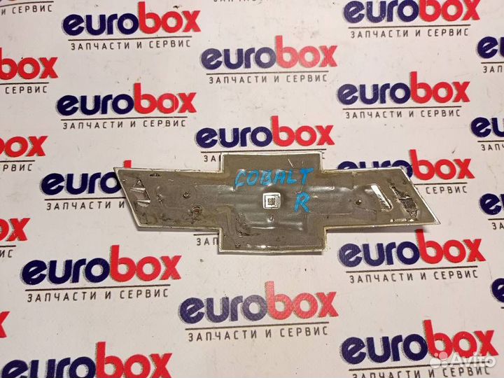 Эмблема на крышку багажника Chevrolet Cobalt 2011