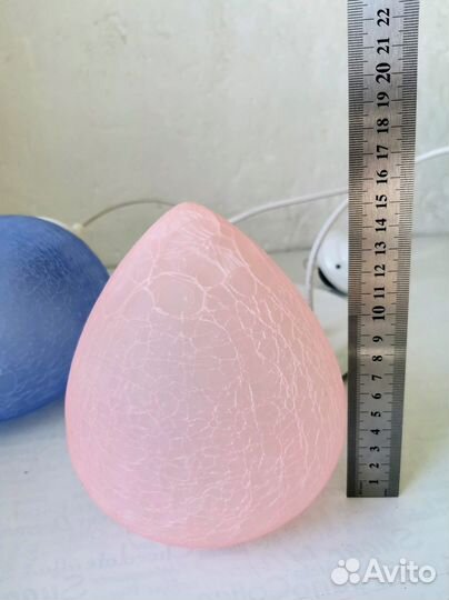 Люстра на три лампы. Новая