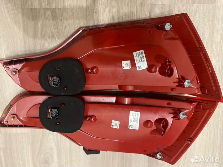 Фонари задние (VAG) Audi Q7 V12 (Patrick Hellmann)