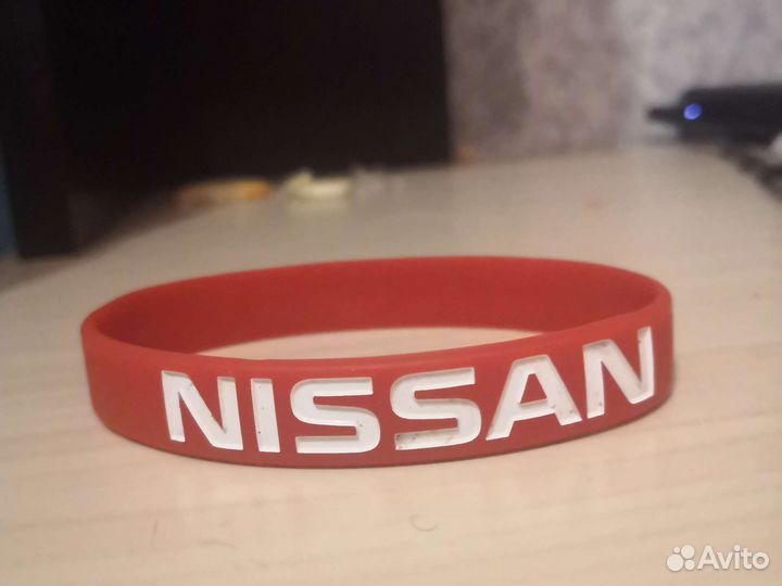 Браслет nissan