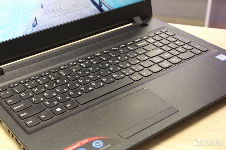 Lenovo в хорошем состоянии для учёбы и офиса