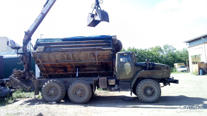 Урал 5557 с КМУ, 1990