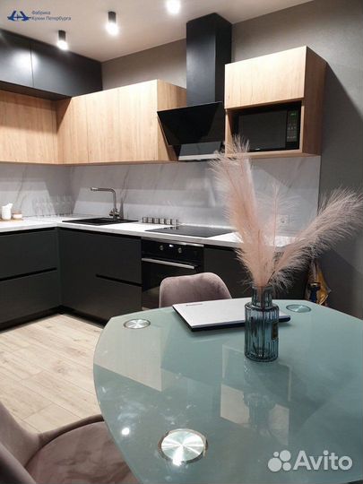 Кухня угловая с техникой под заказ