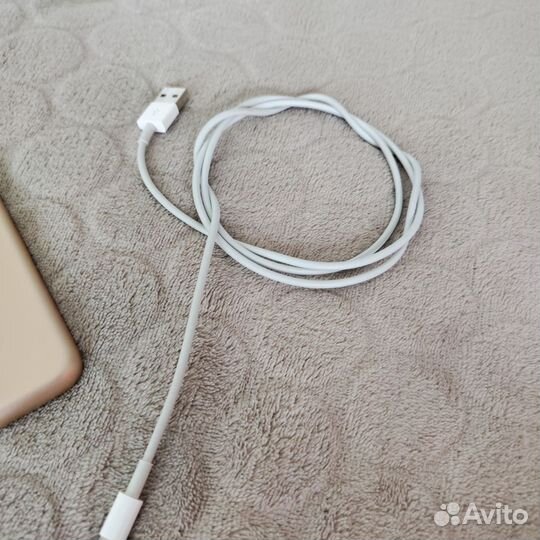 Apple iPad 5 Wi-Fi 32gb золотой и серый