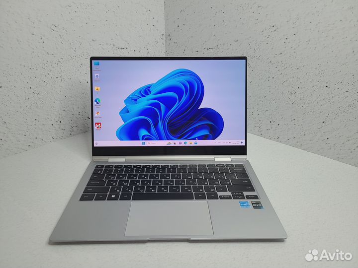 Galaxy Book2 Pro 360 NP930QED