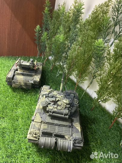 Модель танка Т-90 и Терминатор