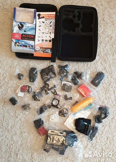 Action camera + кейс + куча нового крепежа