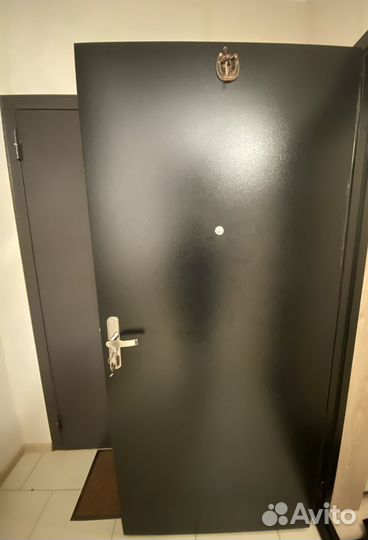 Металлическая дверь бу