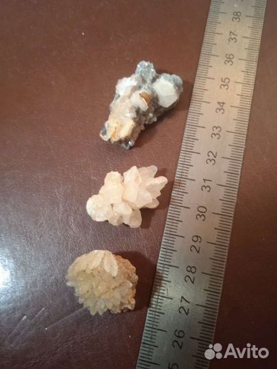 Камни и минералы коллекция