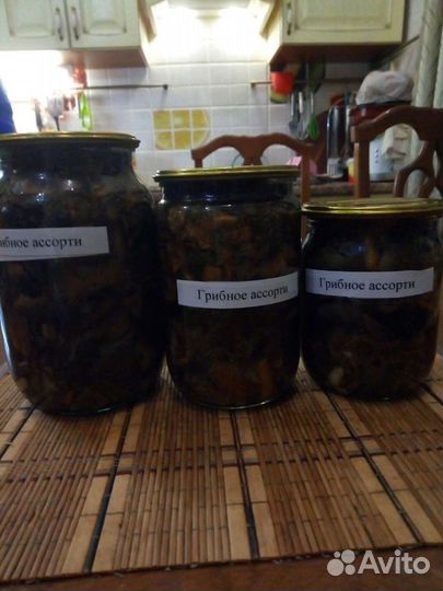 Грибы опята маринованные