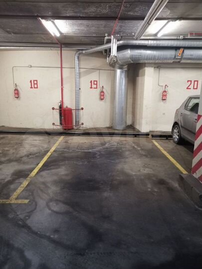 Машиноместо, 19 м²