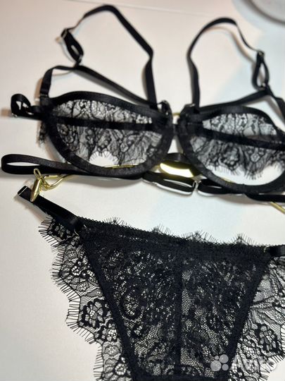 Комплект нижнего белья ручной работы