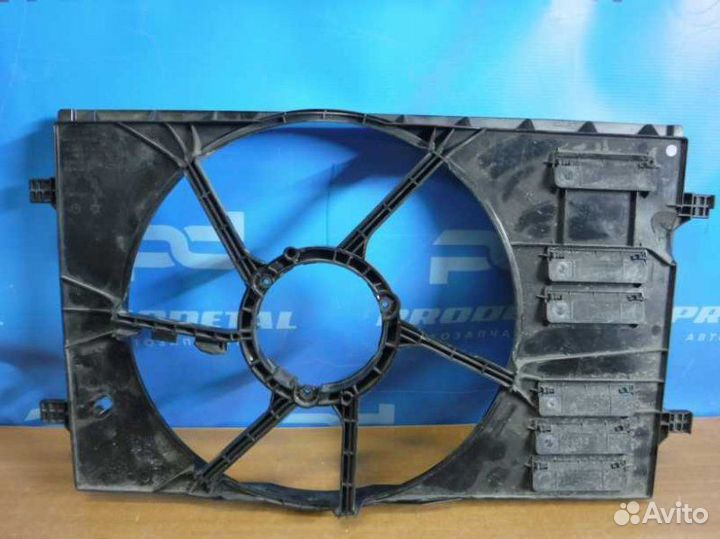 Диффузор вентилятора Skoda Octavia A7