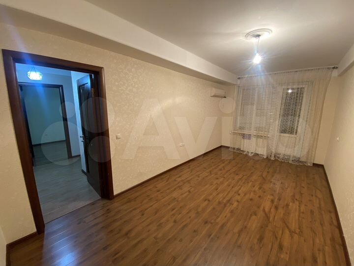 2-к. квартира, 52 м², 3/5 эт.
