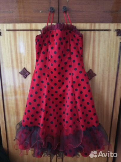 Платье для девочки новое