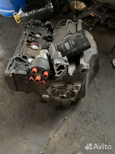 Блок двигателя с коленвалом Ауди 2литр двигатель