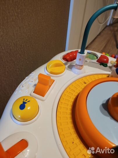 Развивающий столик жирафики