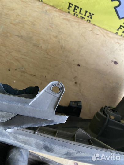 Бампер передний Toyota Estima (MCR30) 2000-2005