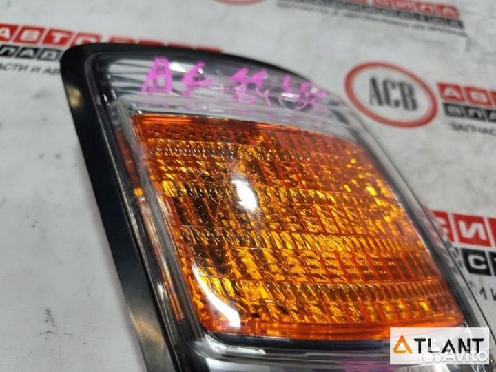 Габарит правый toyota gaia