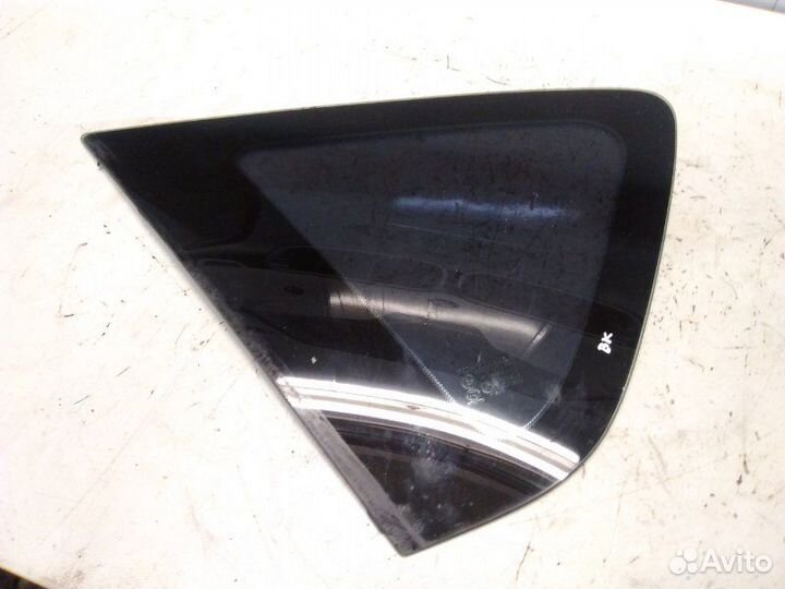 Стекло глухое зад. левое Mazda 3 BK 2002-2009