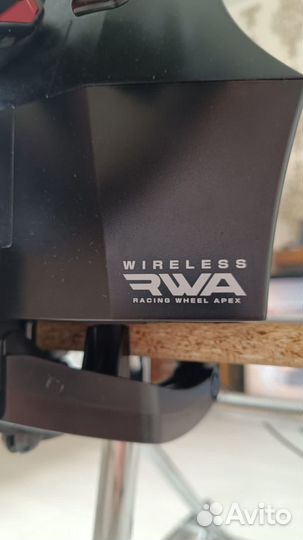 Игровой руль с педалями