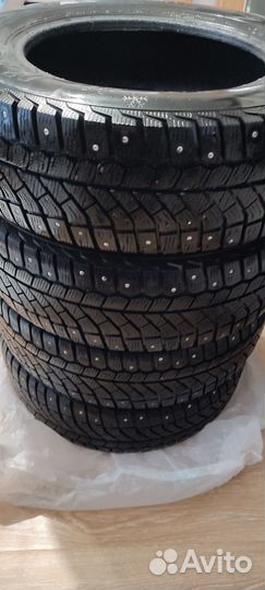 Viatti Brina Nordico V-522 195/65 R15 91T