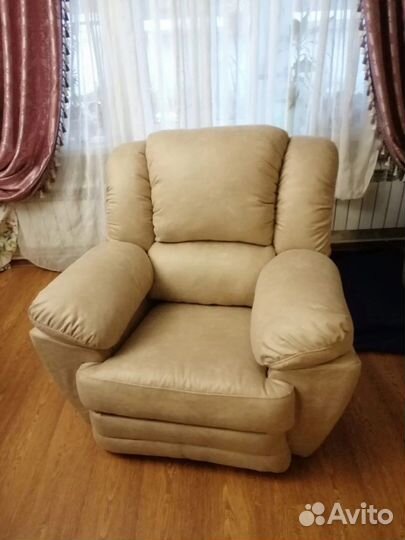 Перетяжка и реставрация мягкой мебели