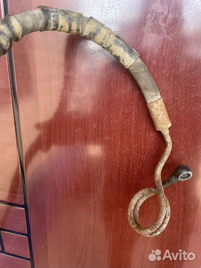 Шланг высокого давления(гидроуселителя)фольц-ауди