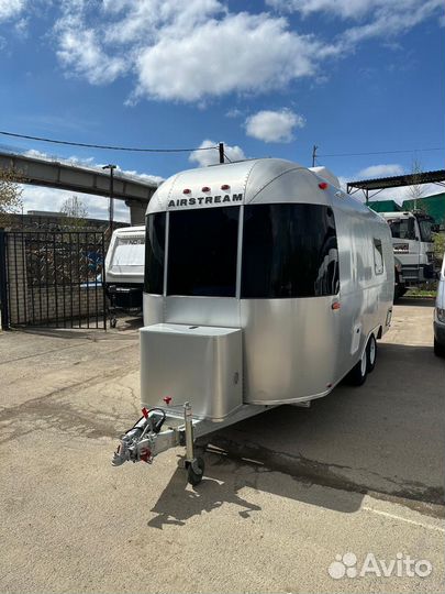 Прицеп-дача AIRSTREAM Classics, 2024