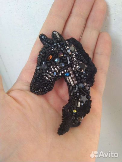 Брошь ручной работы