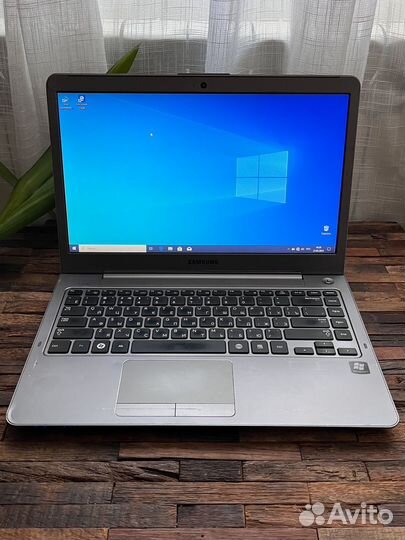 Samsung NP530U4C-S02RU