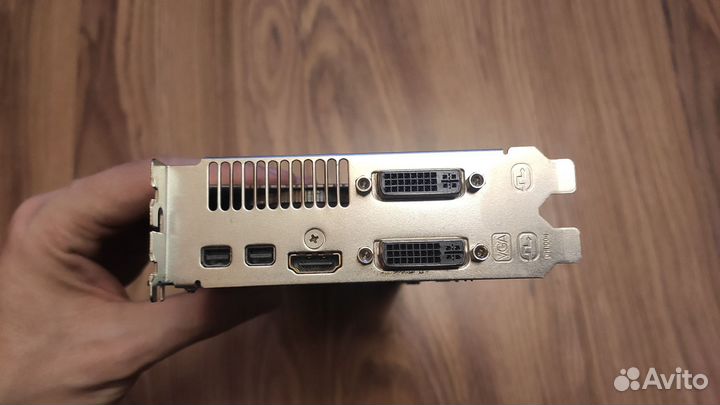 Видеокарта GigaByte GV-R6870C-1GD