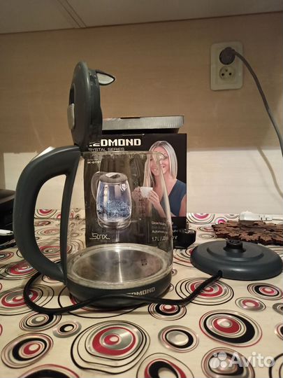 Чайник электрический бу