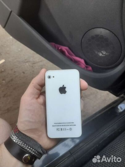 iPhone, 8 ГБ