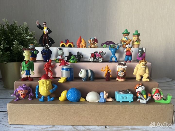 Игрушки из киндера 90х цена за все разные 30 штук