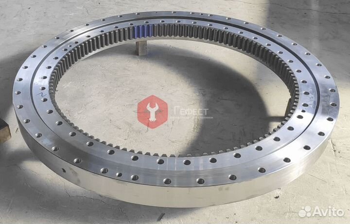 Опорно-поворотный круг 4437132