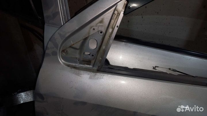 Двери перед mazda demio 2