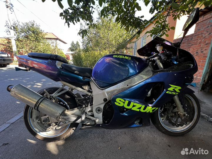 Suzuki gsx600r 2003г