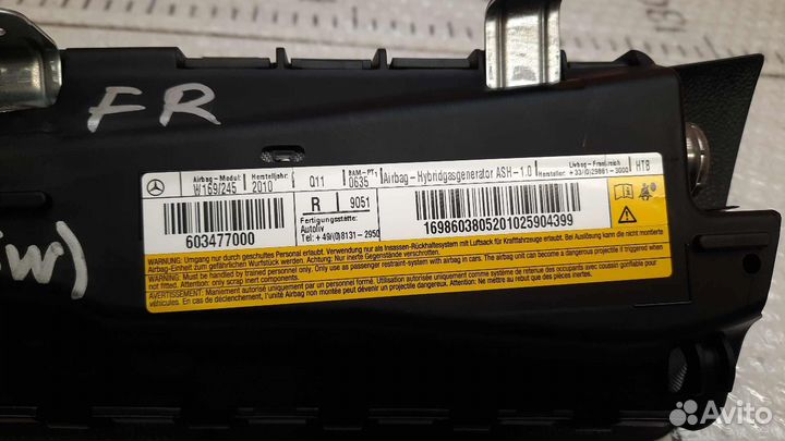 Подушка безопасности в сиденье пассажира Mercedes