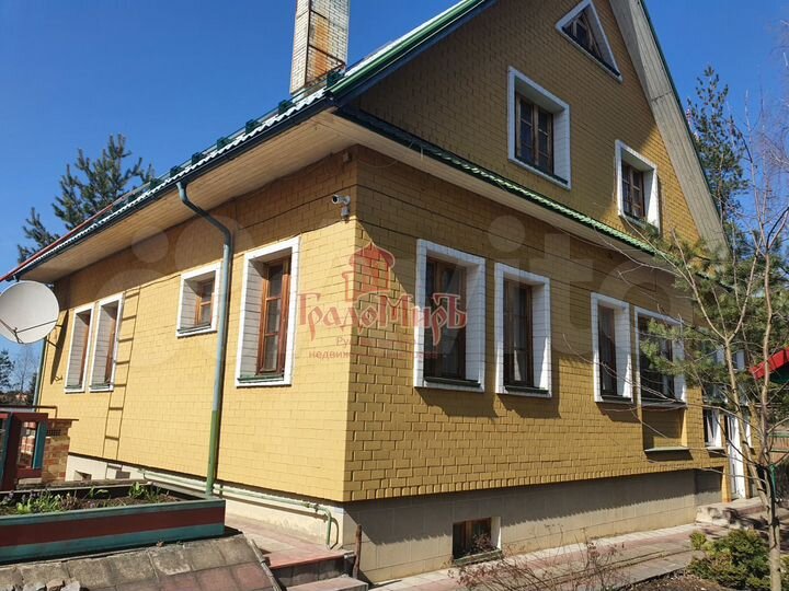 Дом 238,1 м² на участке 17 сот.