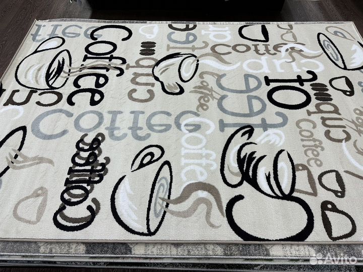 Ковер 1.5х2.3 новый, бежевый