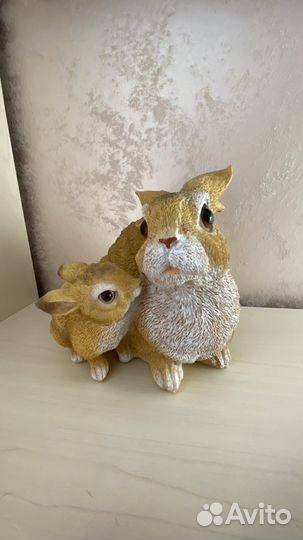 Статуэтка фарфор