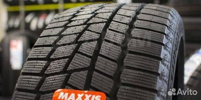 Maxxis SP02 Arctic Trekker 205/50 R17 93T