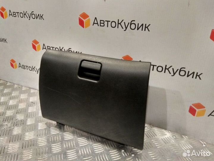 Бардачок Mitsubishi Lancer 9 седан 4G18 2005