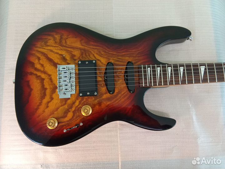 Электрогитара Stagg